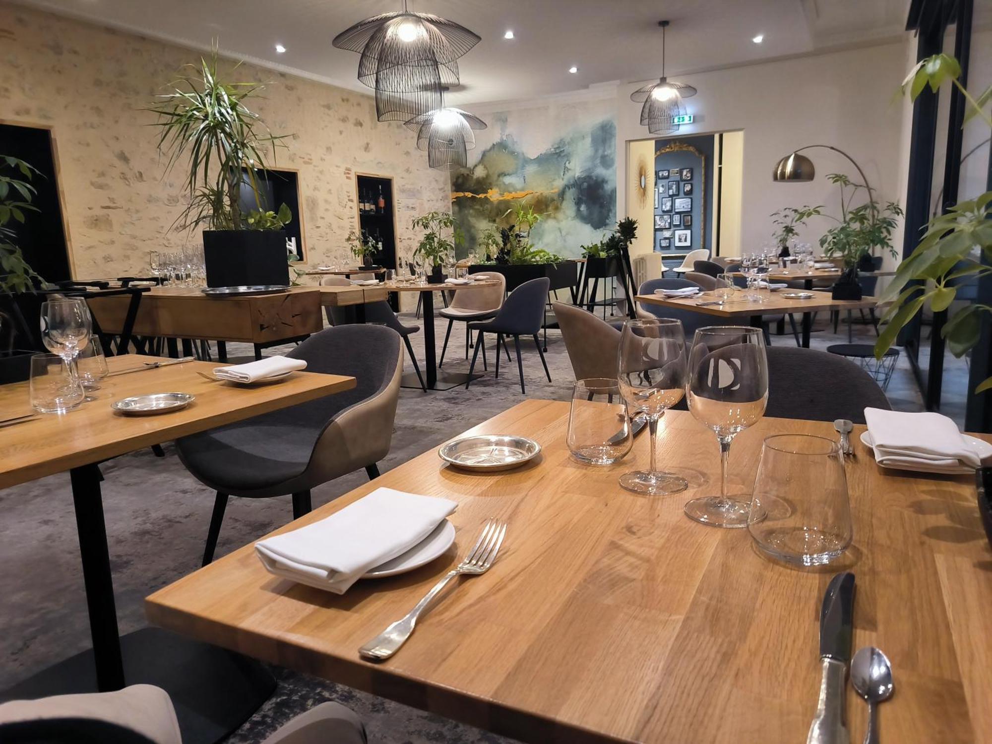 לנגון Logis Hotel - Restaurant Maison Claude Darroze מראה חיצוני תמונה