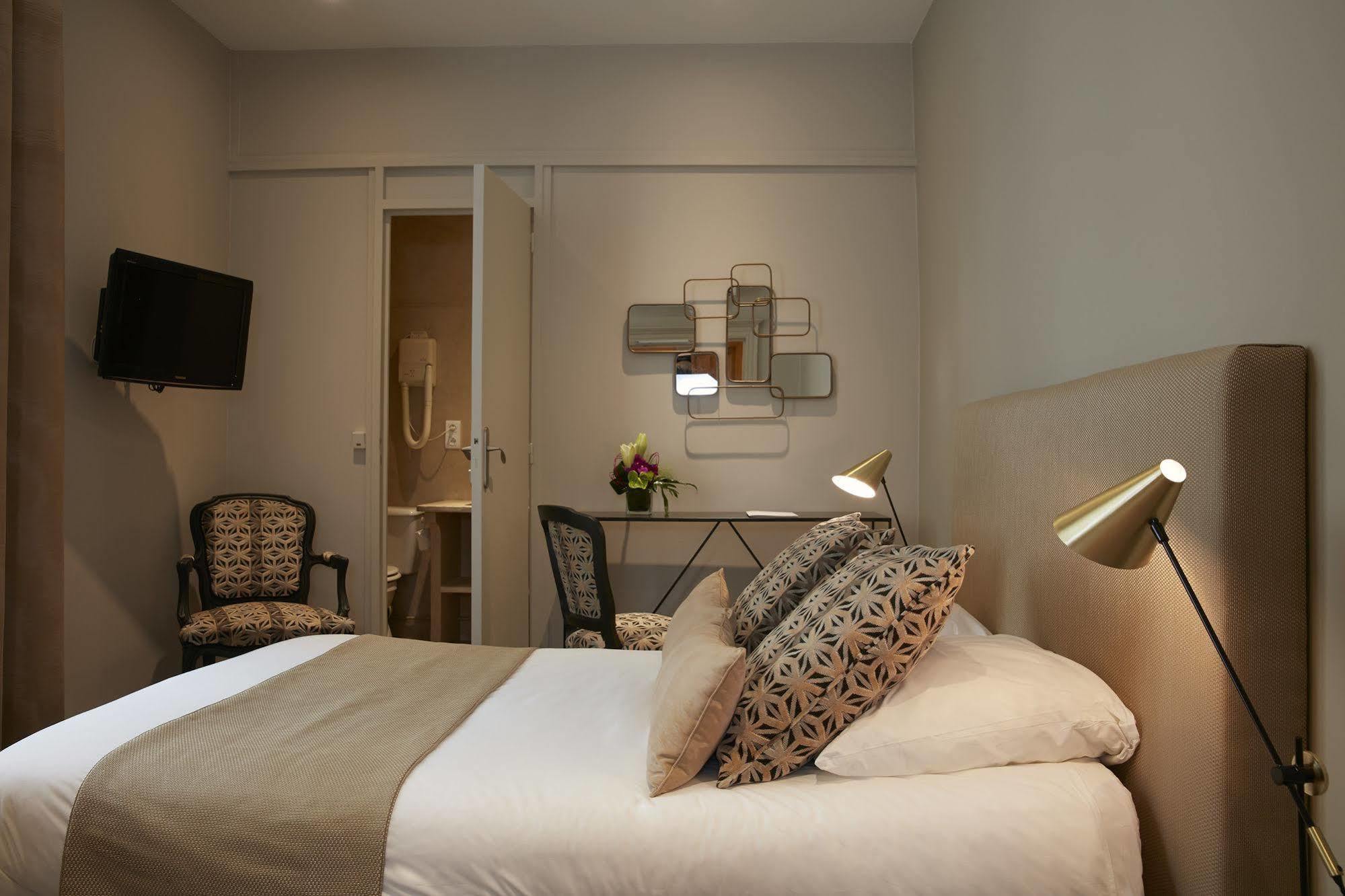 לנגון Logis Hotel - Restaurant Maison Claude Darroze מראה חיצוני תמונה